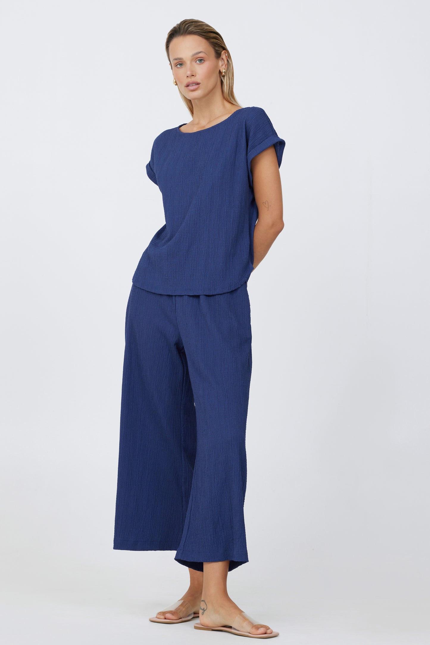 Crinkle Texture Roll Sleeve Tee