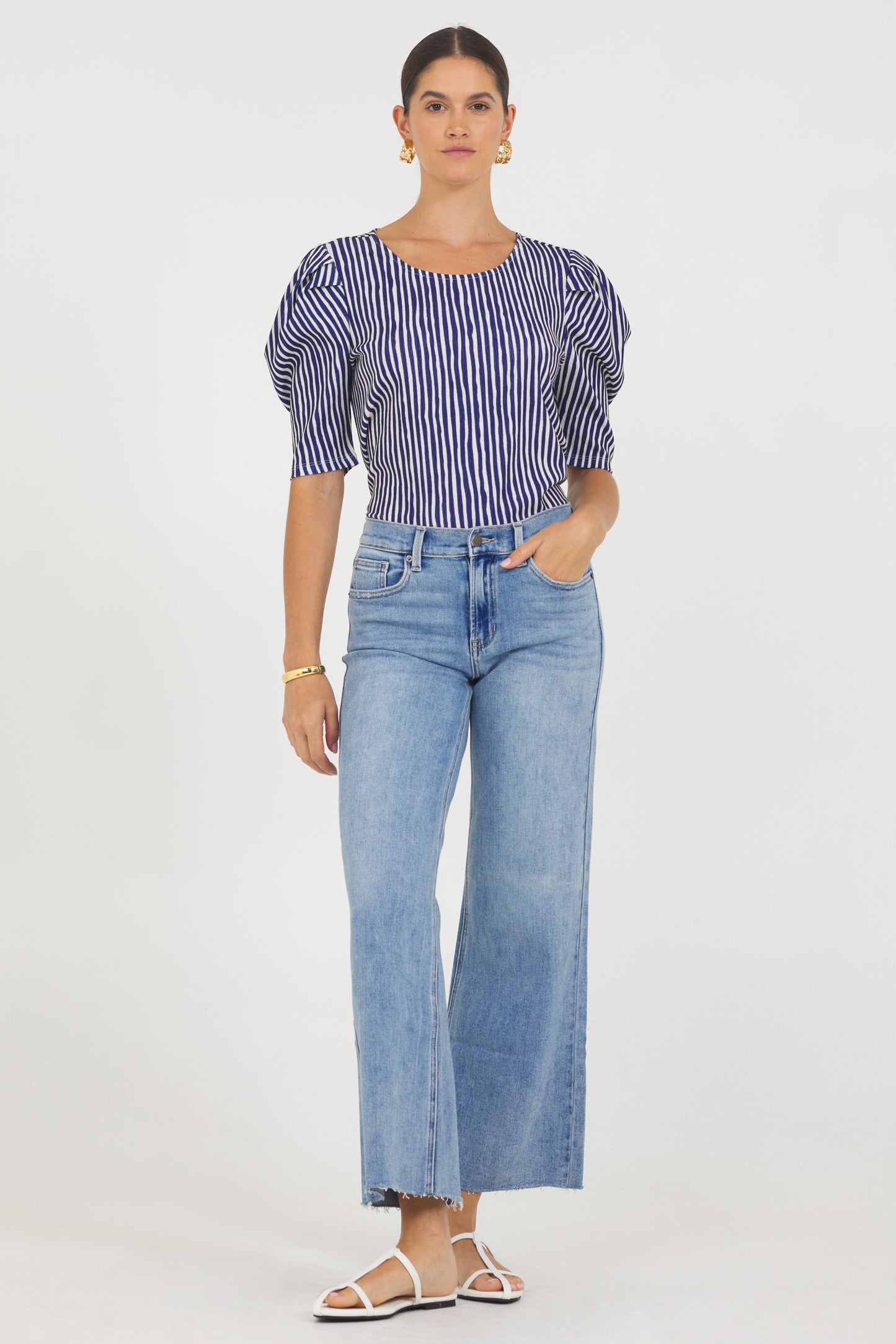 A Crinkle Texture Puff Slv Top