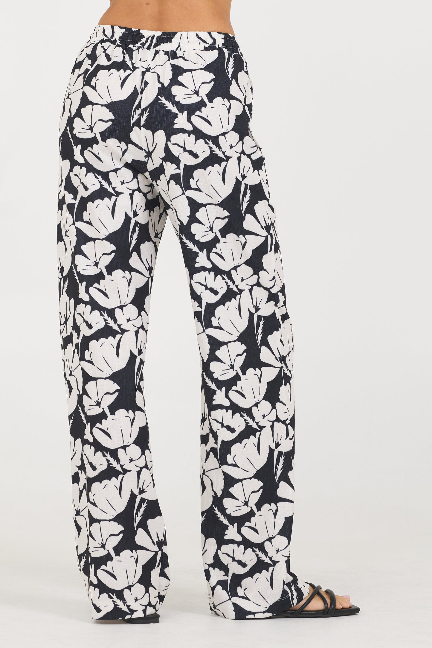 A Crinkle Texture Wide Leg Pant