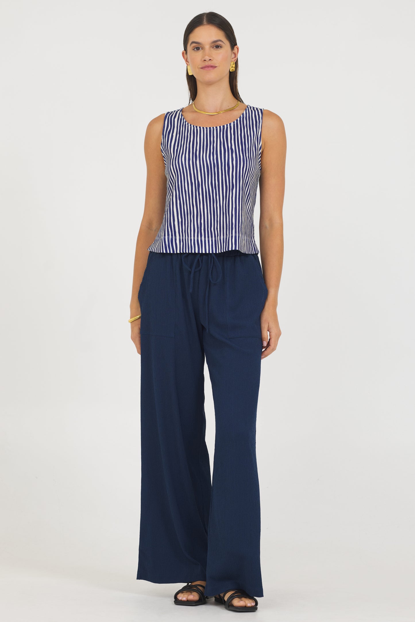 A Crinkle Texture Tank