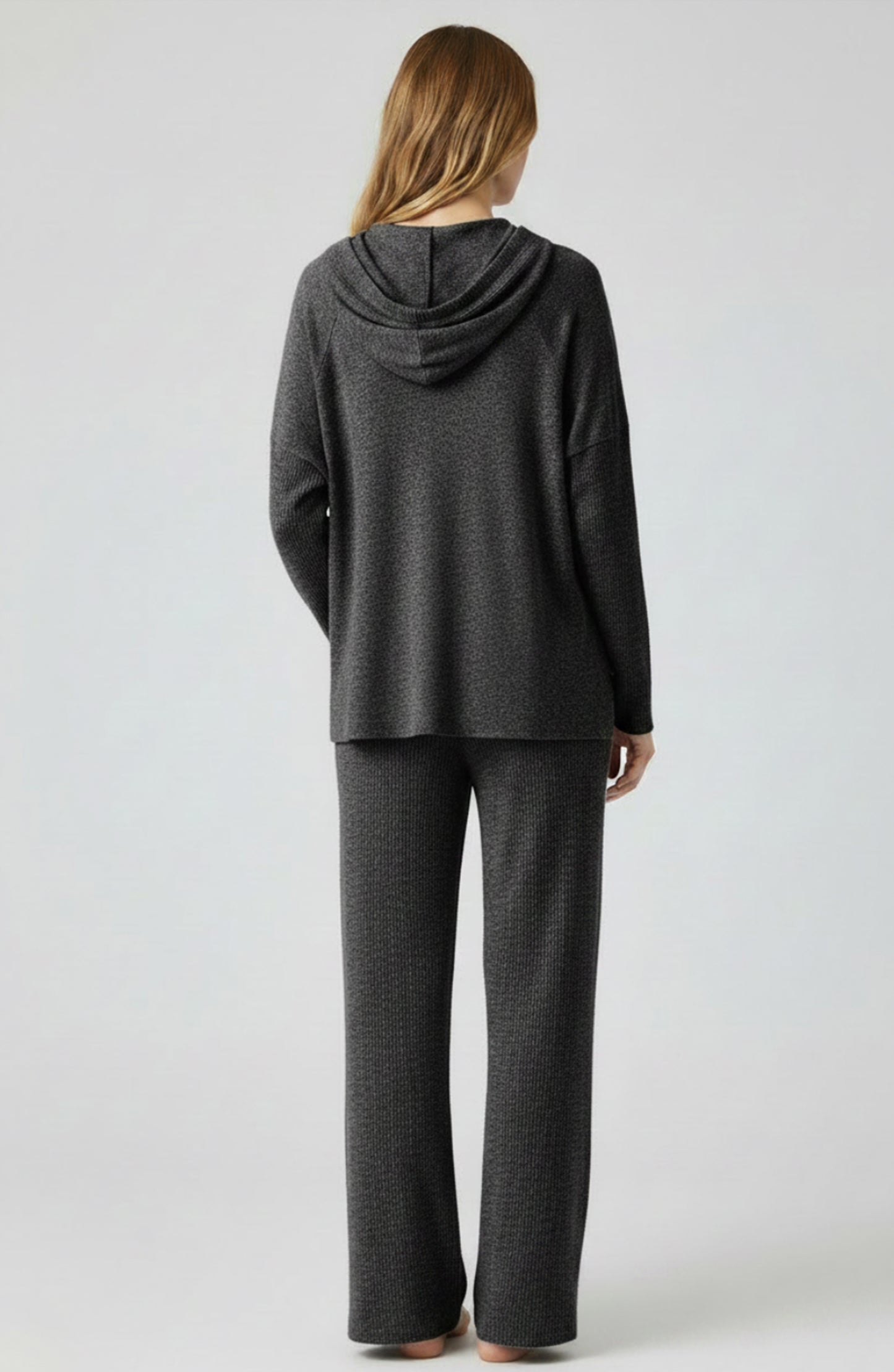 TIEGAN HOODIE