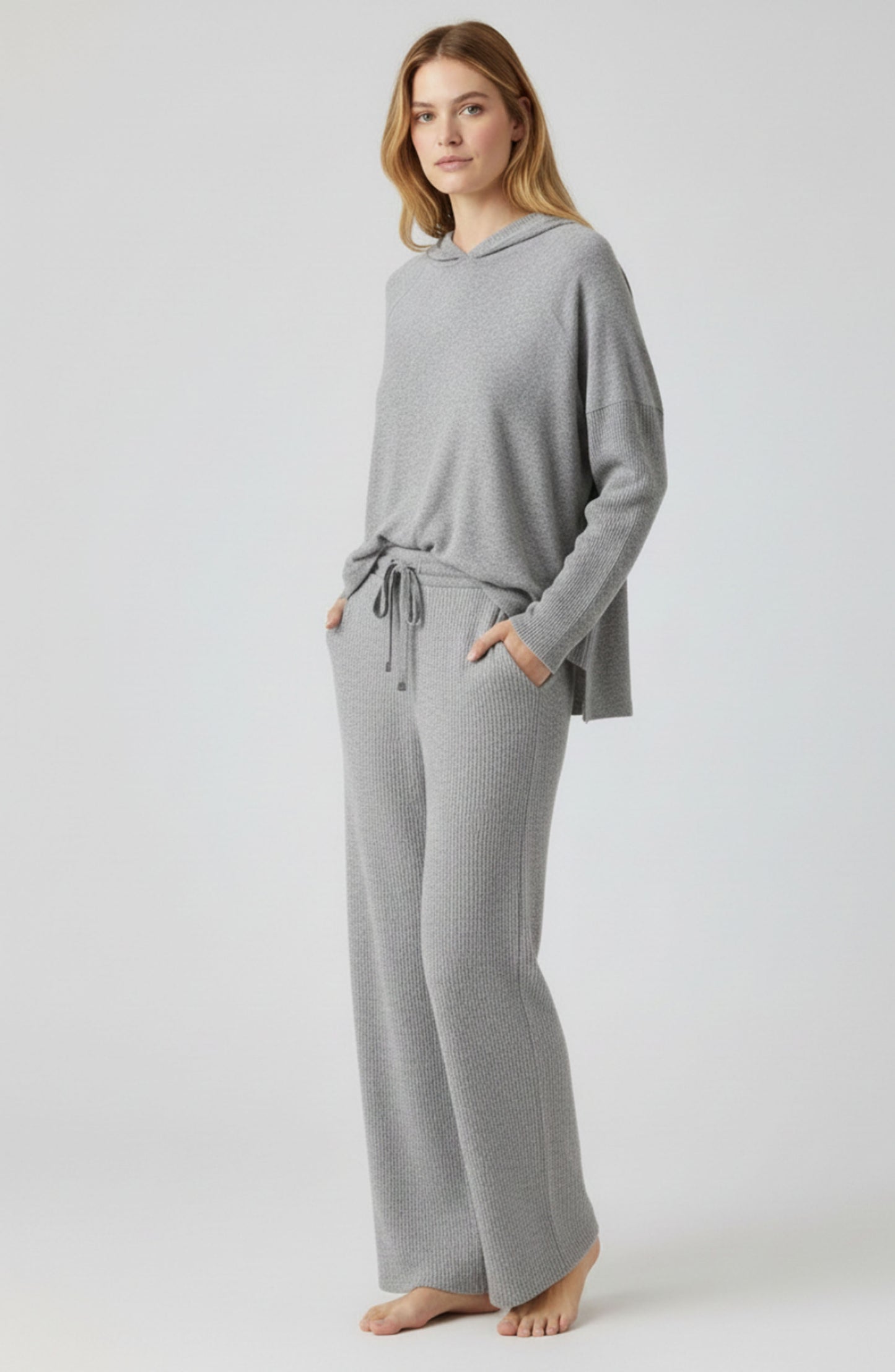 TIEGAN HOODIE
