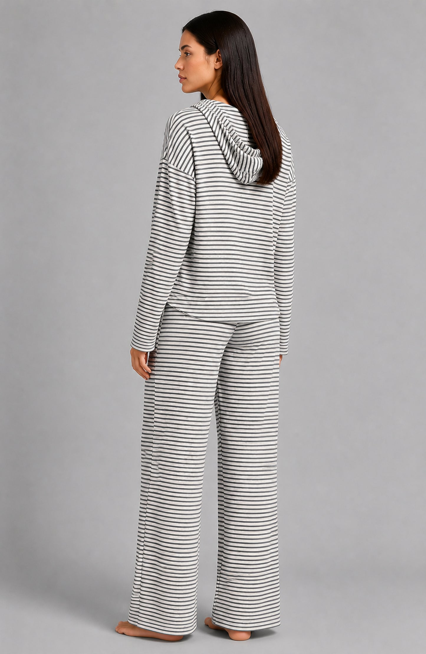 TIEGEN HOODIE