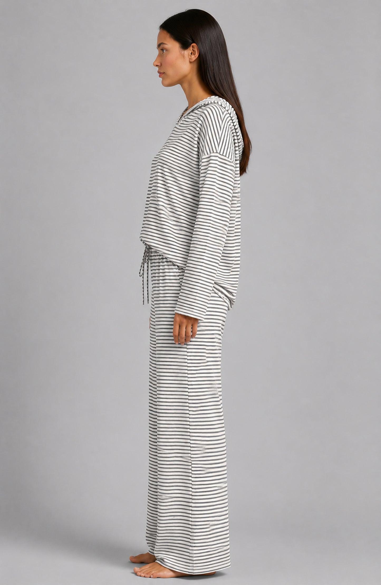 TIEGEN HOODIE