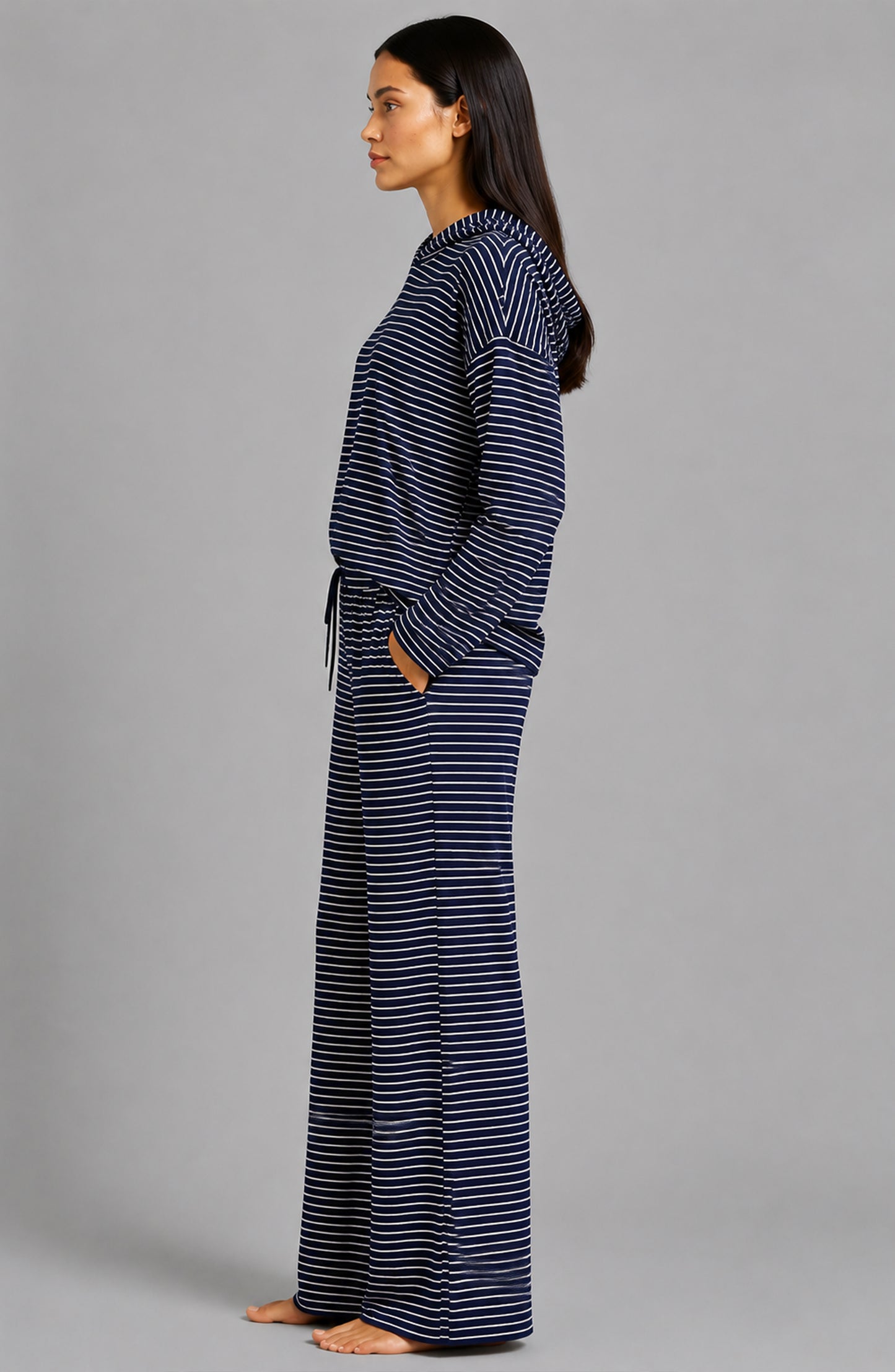 TIEGEN HOODIE