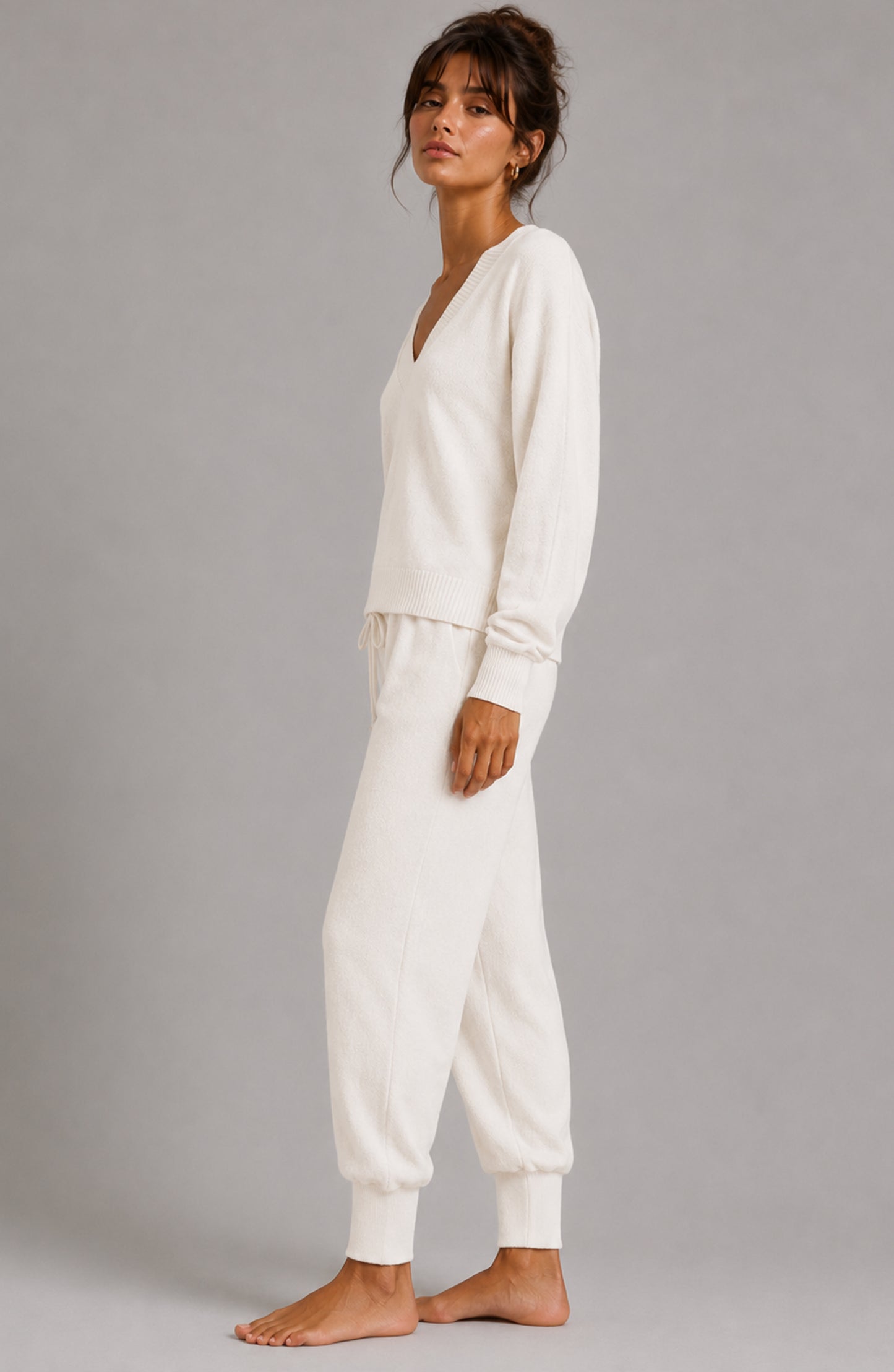 REMY V NECK
